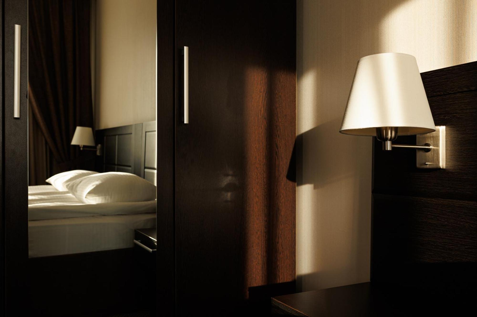 Hotel Home Parq Ekibastuz Extérieur photo