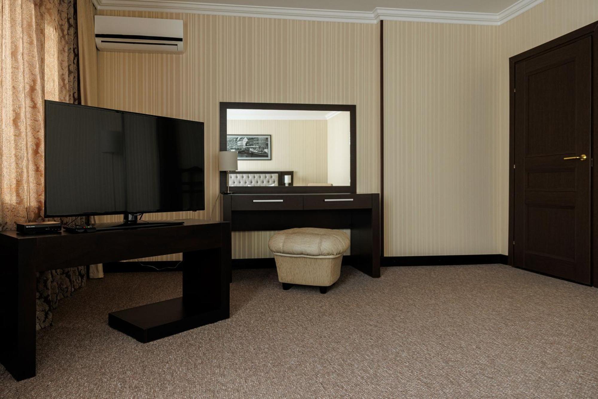 Hotel Home Parq Ekibastuz Extérieur photo